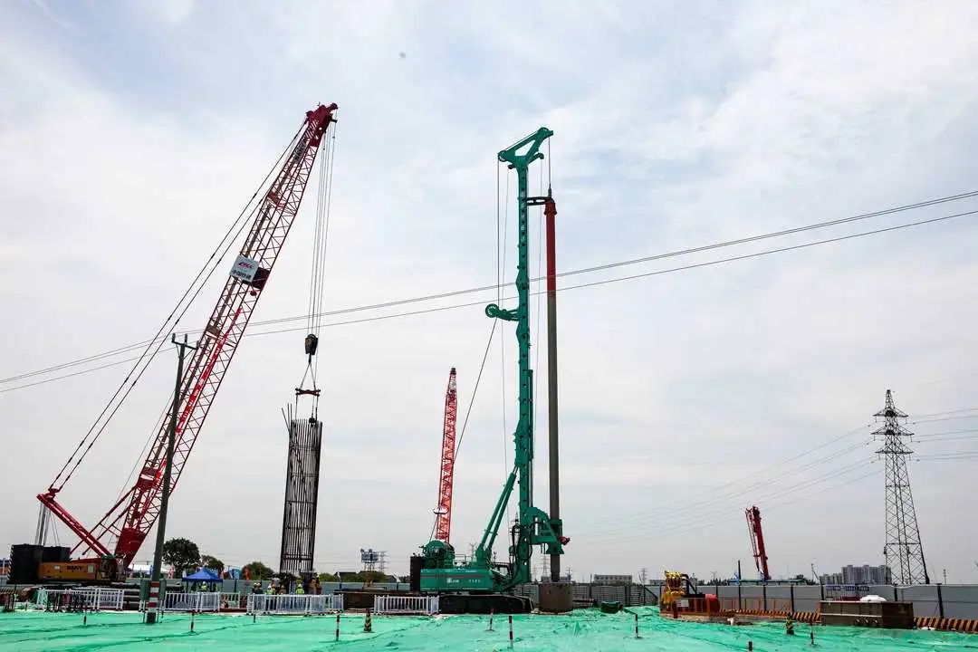 上海金泰大型旋挖機(jī)提前60天交出“新答卷” ，多快好省創(chuàng)新的施工紀(jì)錄